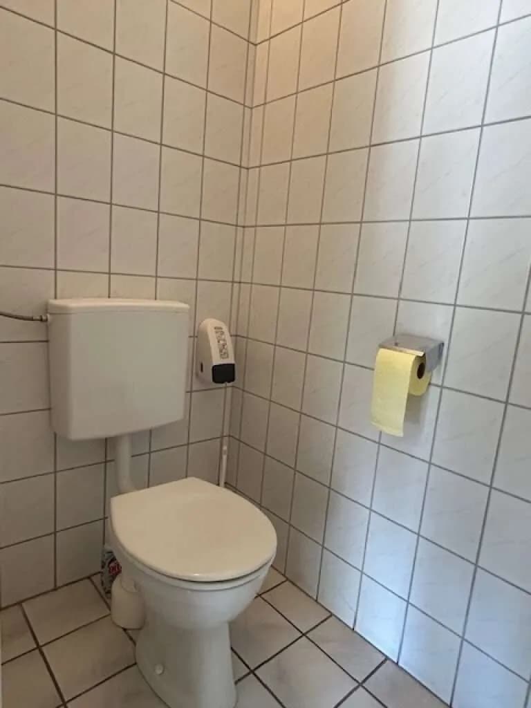 3-Zimmer-Gewerbeimmobilie mieten in Perg – 75,6 m², € 663 – Bild 8 von 9