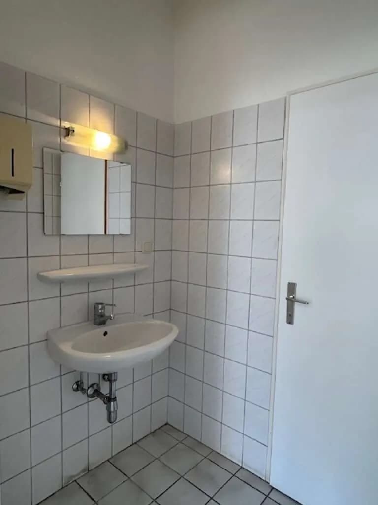 3-Zimmer-Gewerbeimmobilie mieten in Perg – 75,6 m², € 663 – Bild 9 von 9