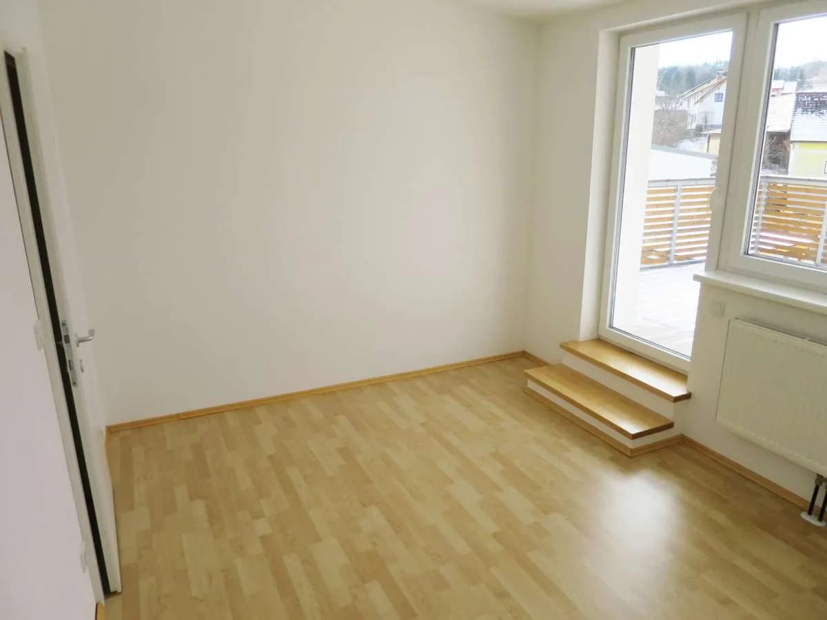 4-Zimmer-Haus mieten in Gmünd – 116,6 m², € 1.230 – Bild 2 von 9