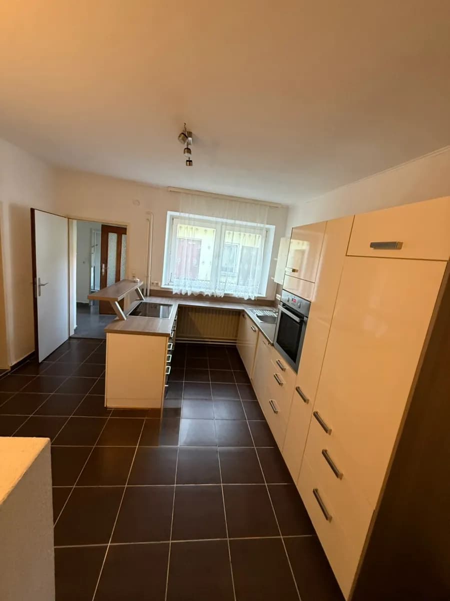 3-Zimmer-Haus kaufen in Hollabrunn – 88 m², € 139.000 – Bild 6 von 11
