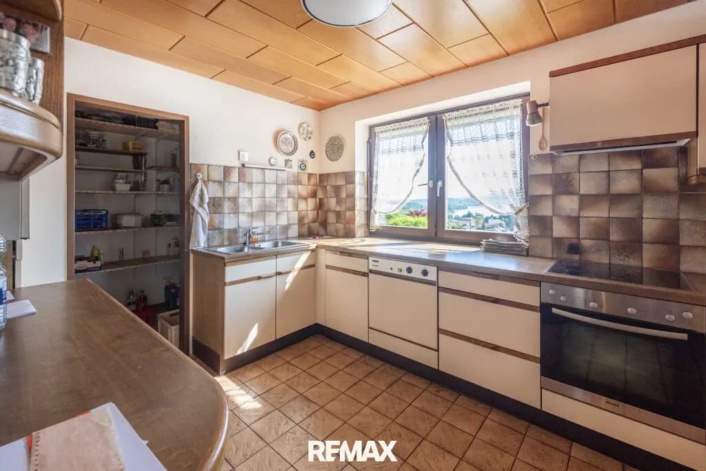 5-Zimmer-Haus kaufen in Gmunden – 183 m², € 840.000 – Bild 6 von 14