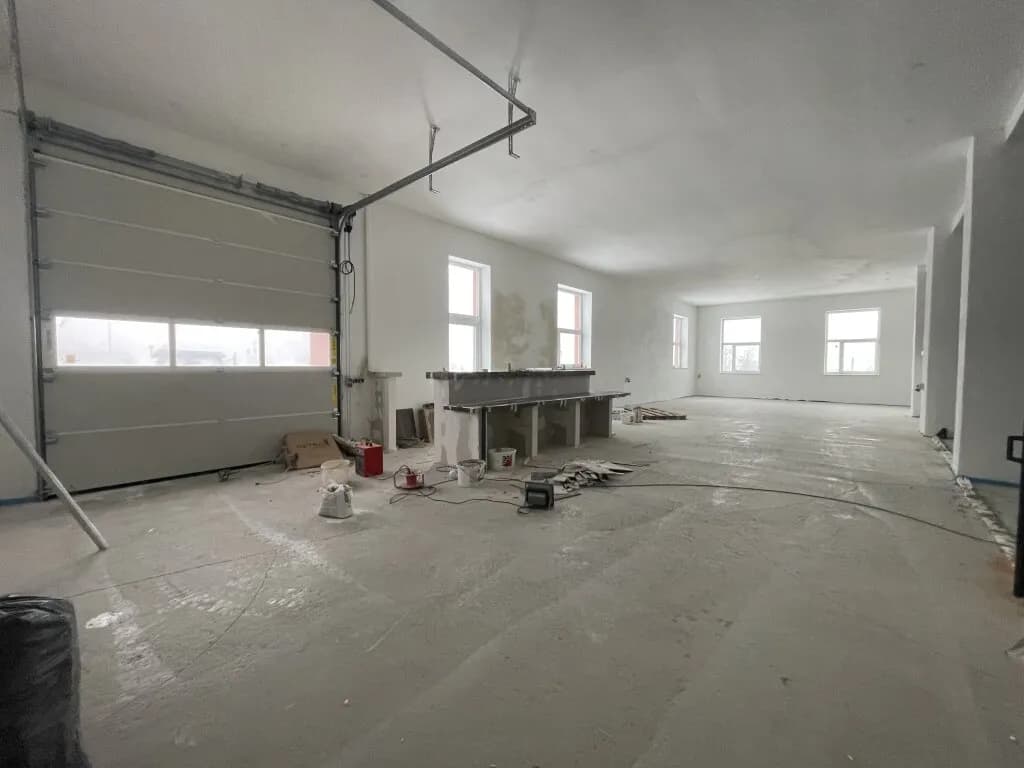Gewerbeimmobilie mieten in Wiener Neustadt Land – 388 m², € 3.119 – Bild 9 von 16