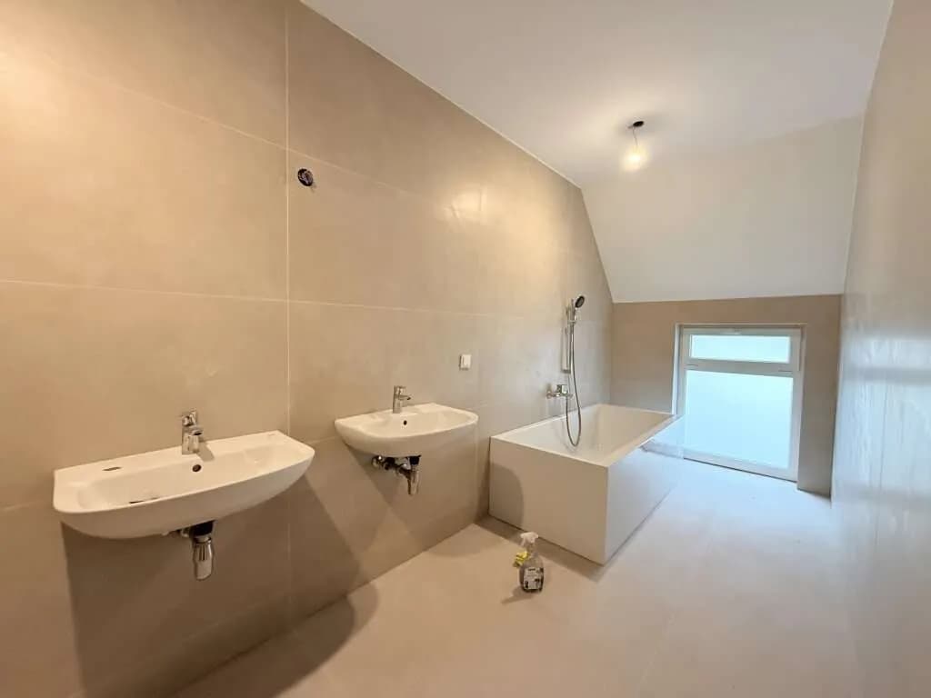 4-Zimmer-Haus mieten in Wien – 127,76 m², € 2.350 – Bild 3 von 10