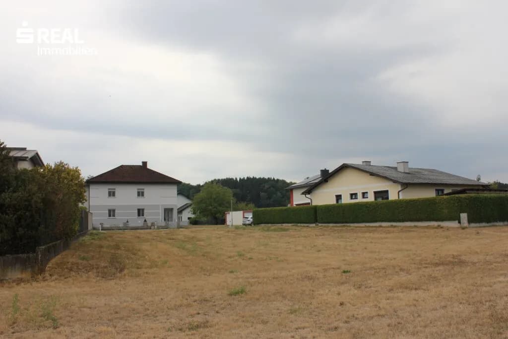 Grundstück kaufen in Amstetten – 911 m², € 136.000 – Bild 2 von 3