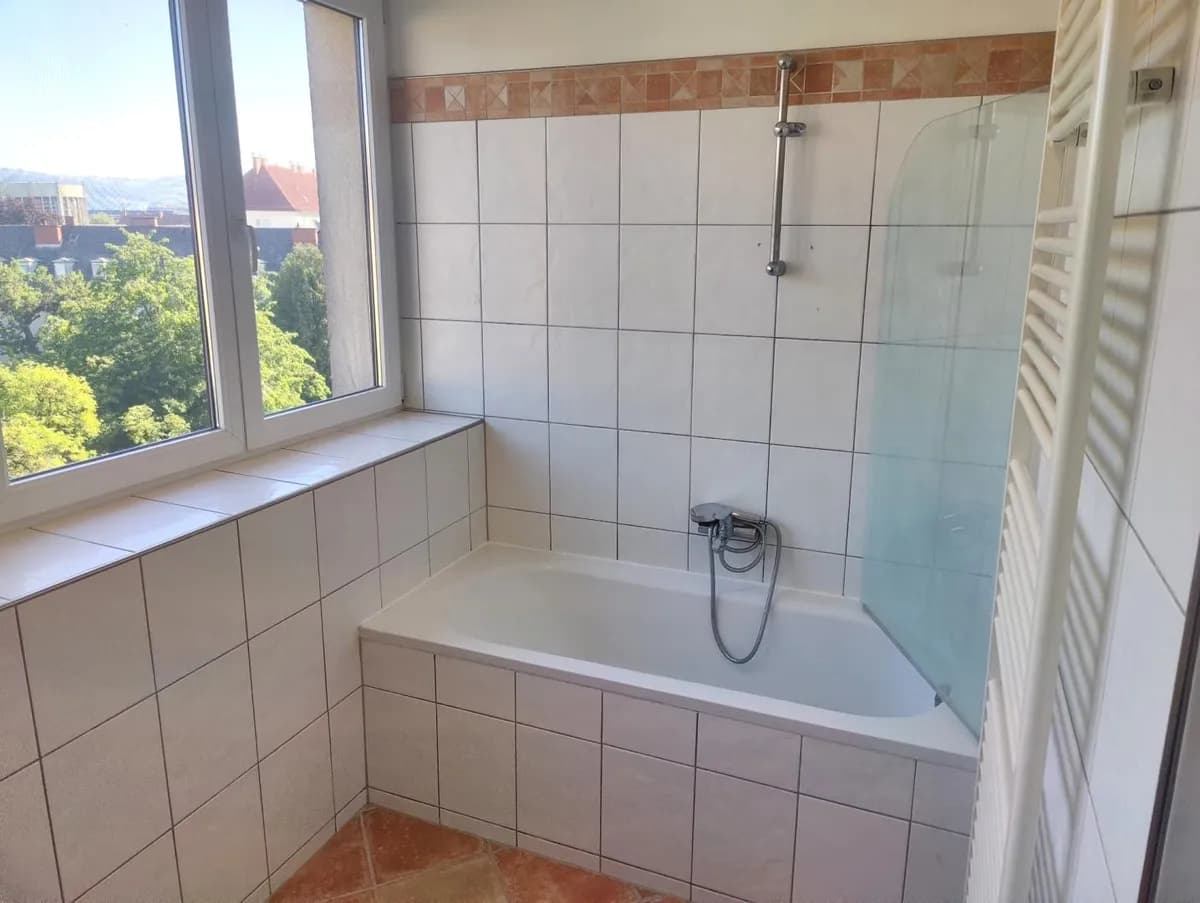 4-Zimmer-Wohnung mieten in Linz – 116 m², € 1.397 – Bild 10 von 13
