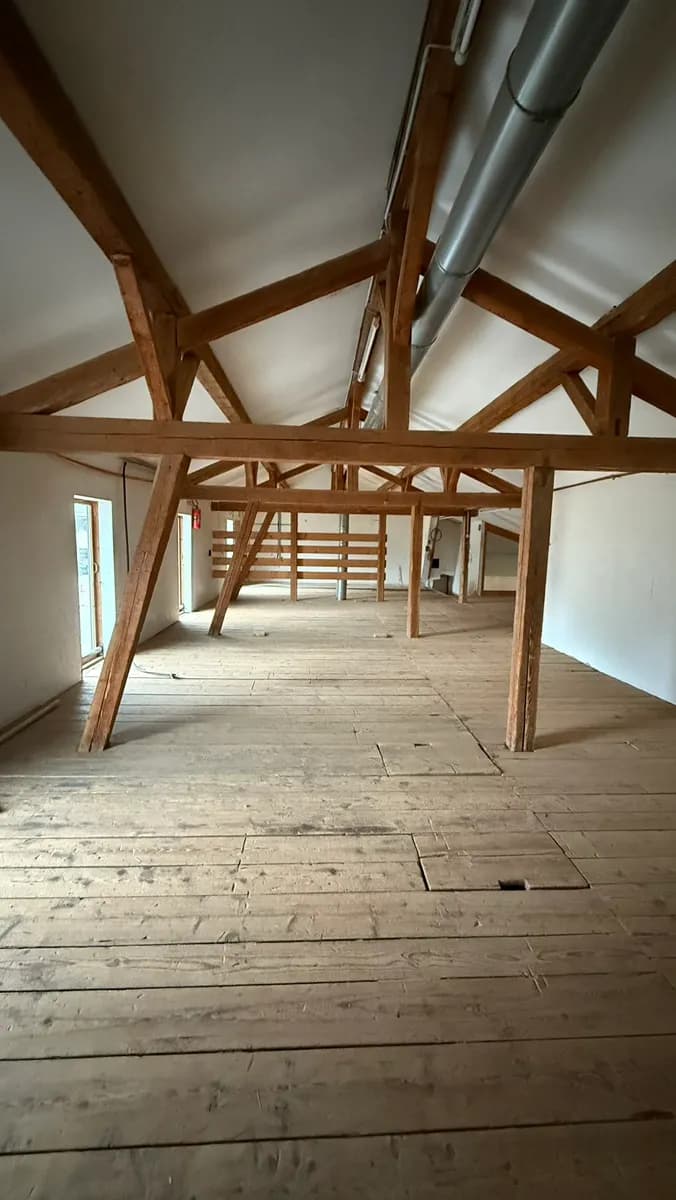 Gewerbeimmobilie mieten in Kitzbühel – 380 m², € 11 – Bild 2 von 3