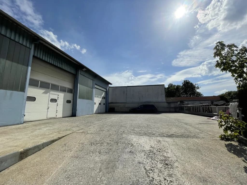 Gewerbeimmobilie mieten in Eisenstadt - Umgebung – 217 m², € 1.085 – Bild 2 von 7