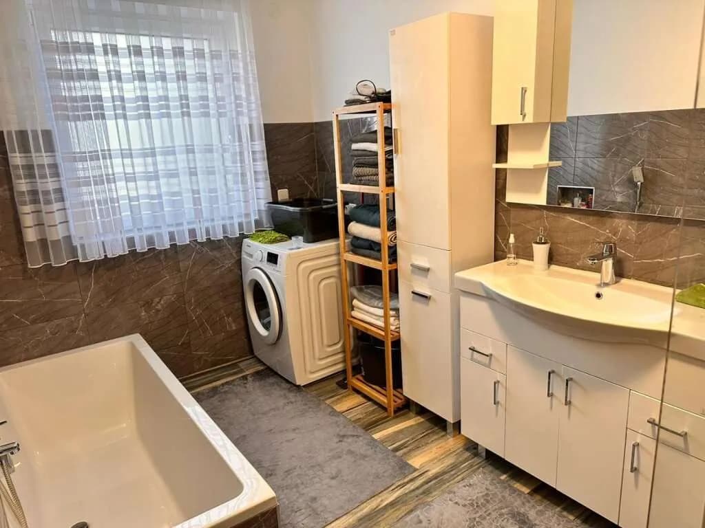 8-Zimmer-Haus kaufen in Ried im Innkreis – 190 m², € 629.900 – Bild 12 von 23