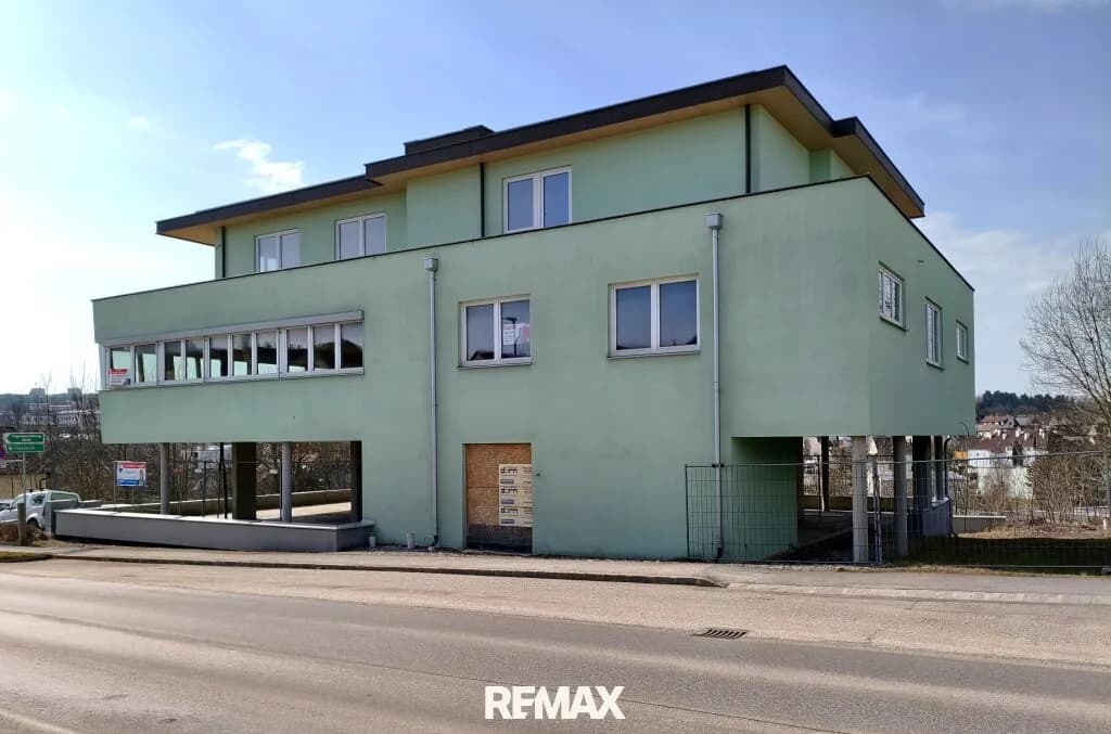 Haus kaufen in Zwettl – 1 119 m², € 890.000