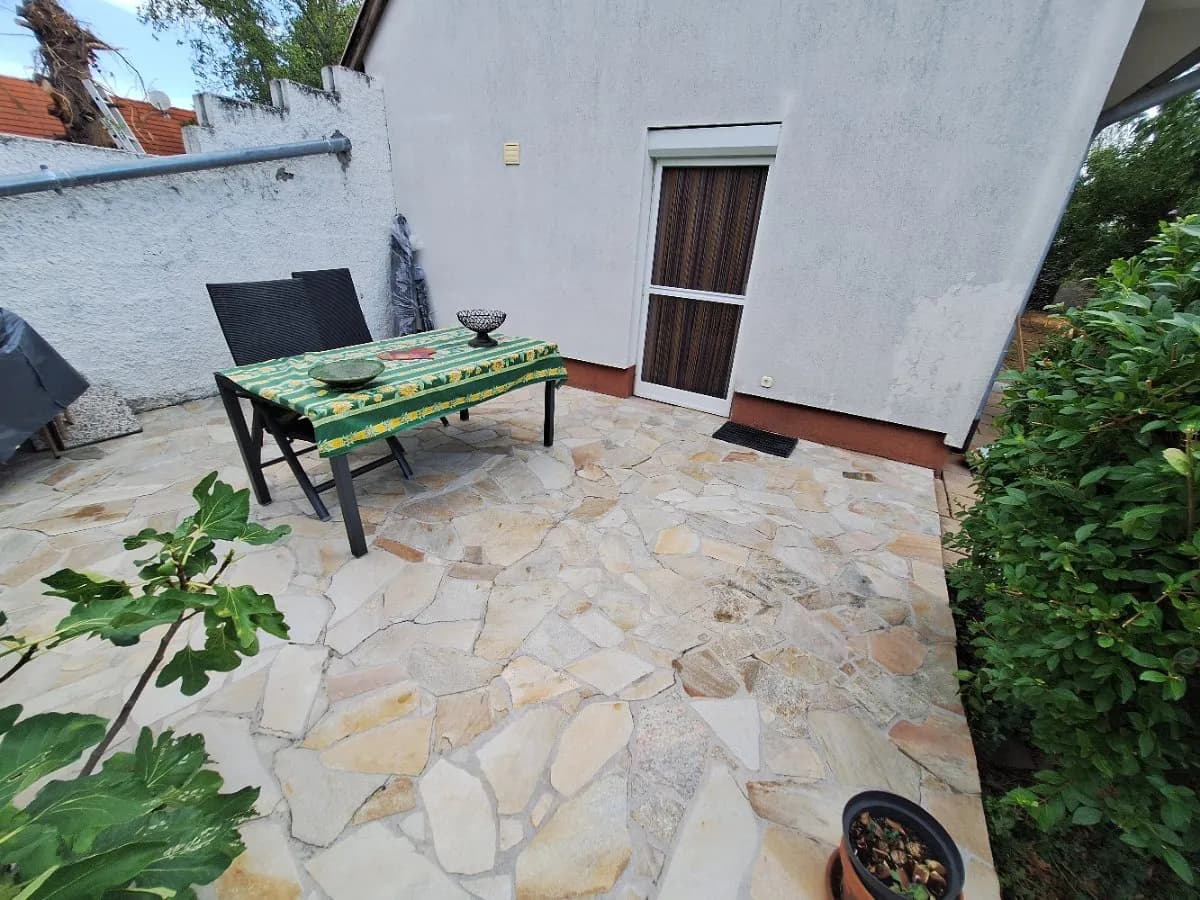 3-Zimmer-Haus kaufen in Neusiedl am See – 110 m², € 200.000
