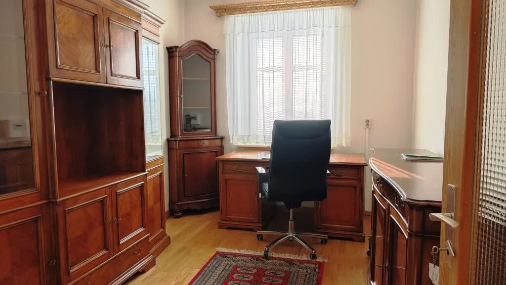 5-Zimmer-Haus mieten in Neunkirchen – 168 m², € 1.500 – Bild 13 von 23
