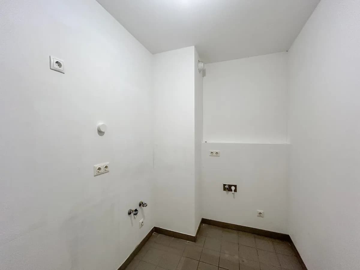 2-Zimmer-Gewerbeimmobilie mieten in Wien – 79 m², € 882 – Bild 5 von 10