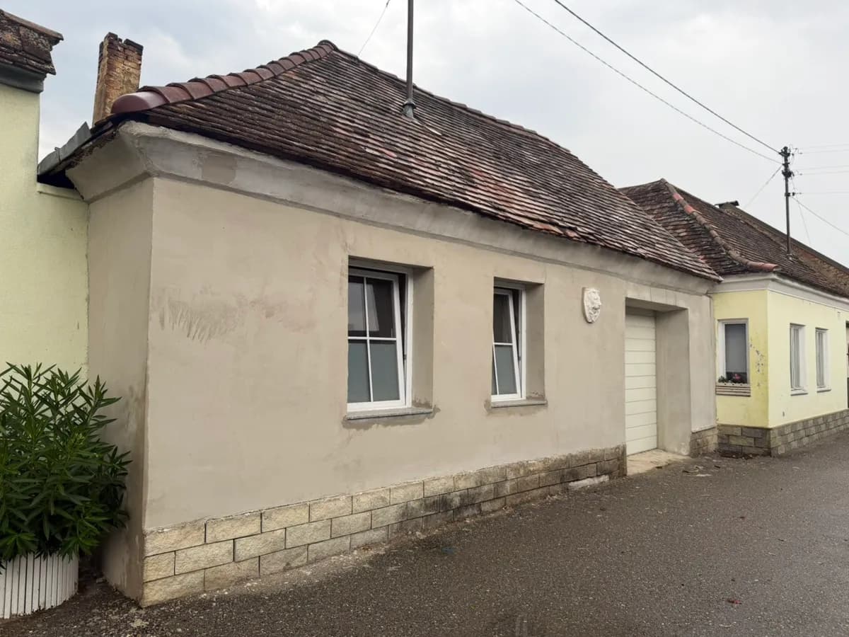 4-Zimmer-Immobilie kaufen in Hollabrunn – 142 m², € 45.000