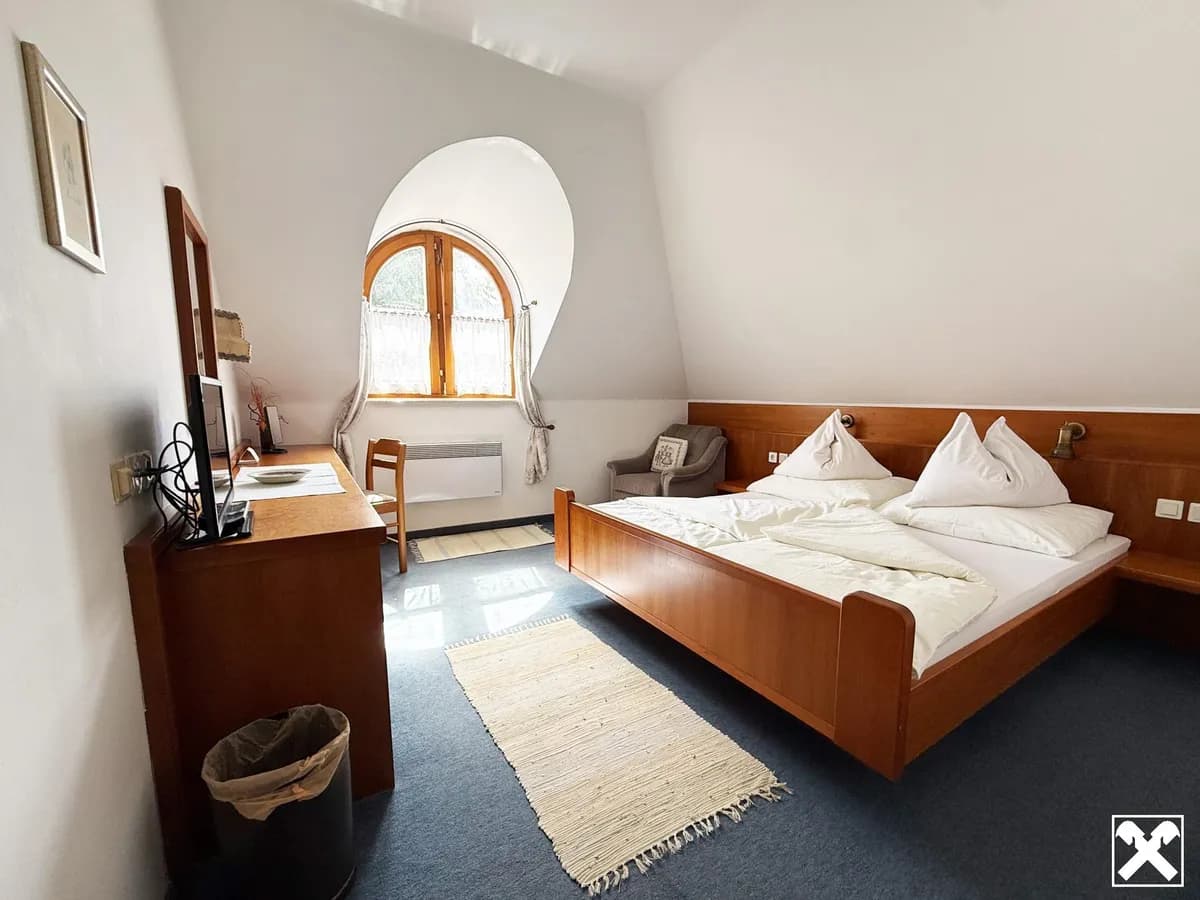 35-Zimmer-Gewerbeimmobilie kaufen in Melk – 1 200 m², € 389.000 – Bild 2 von 47