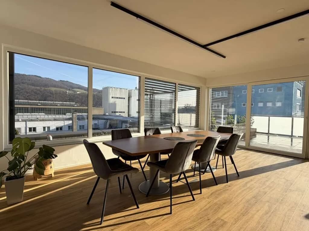 10-Zimmer-Gewerbeimmobilie mieten in Linz – 440 m², € 5.050 – Bild 6 von 15