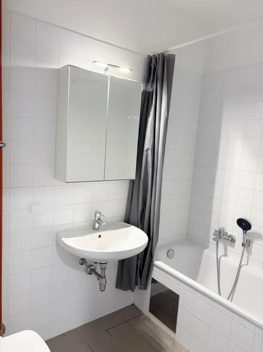 1-Zimmer-Wohnung mieten in Wien – 30 m², € 275 – Bild 6 von 6