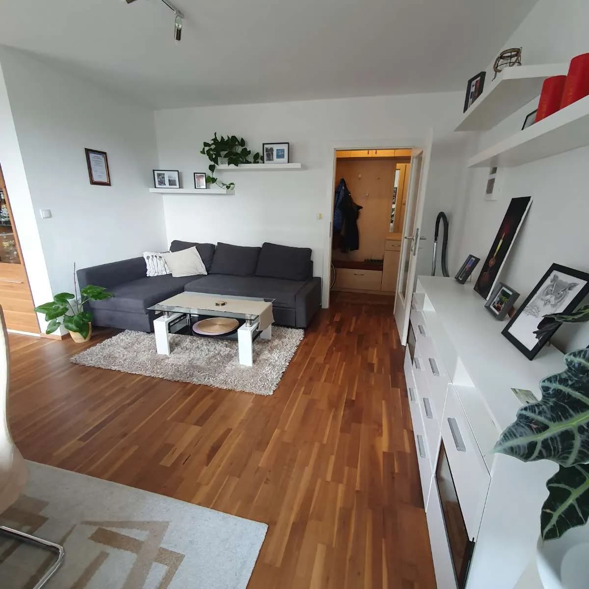 1-Zimmer-Wohnung mieten in Graz – 54 m², € 800 – Bild 1 von 5