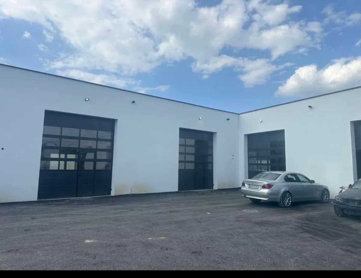 Gewerbeimmobilie mieten in Wiener Neustadt Land – 66 m², € 840 – Bild 2 von 4