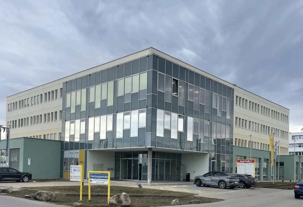 1-Zimmer-Gewerbeimmobilie mieten in Baden – 60 m², € 711 – Bild 1 von 7