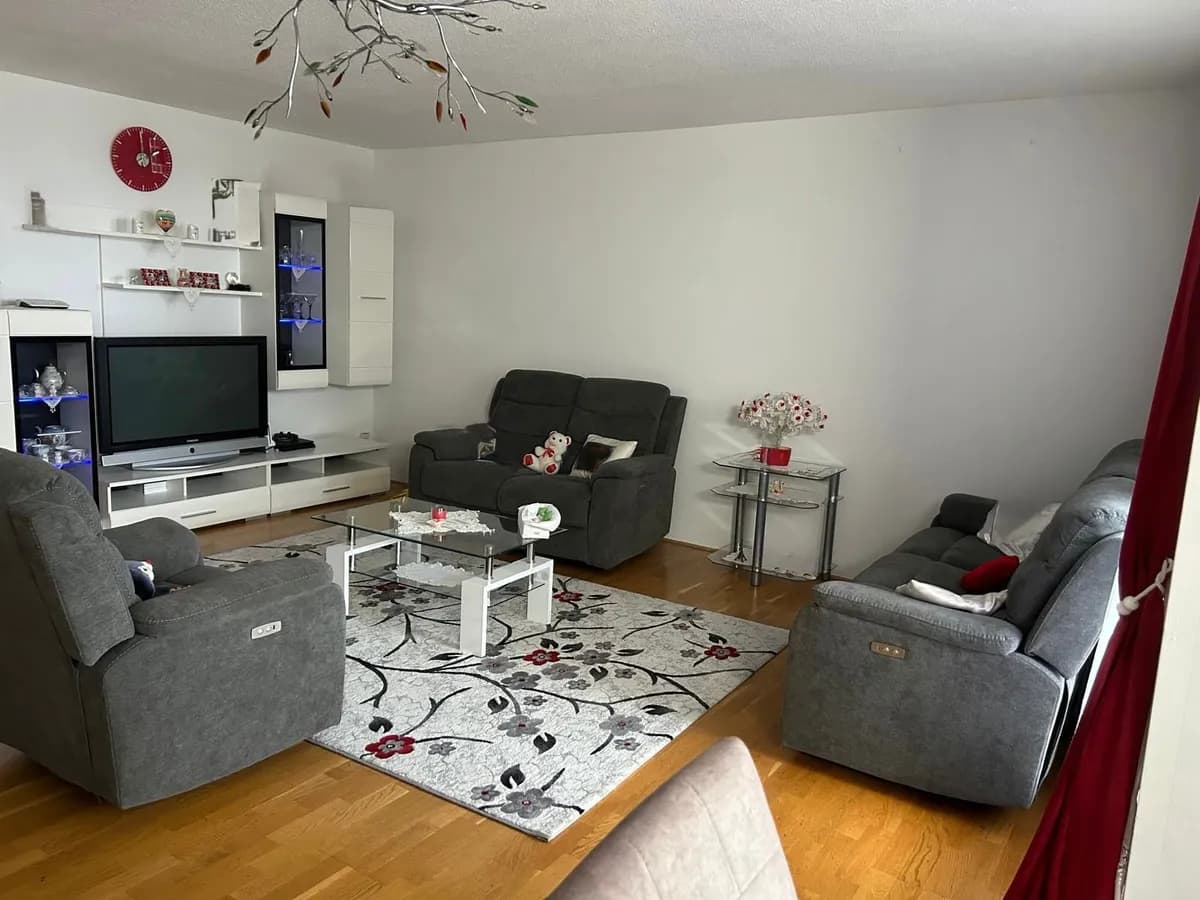 4-Zimmer-Wohnung mieten in Wien – 118 m², € 1.025