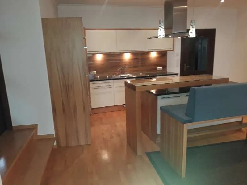 11-Zimmer-Wohnung mieten in Grieskirchen – 230 m², € 1.200