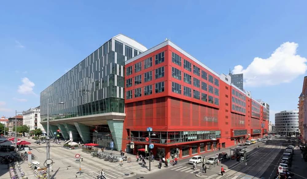 Gewerbeimmobilie mieten in Wien – 659 m², € 23