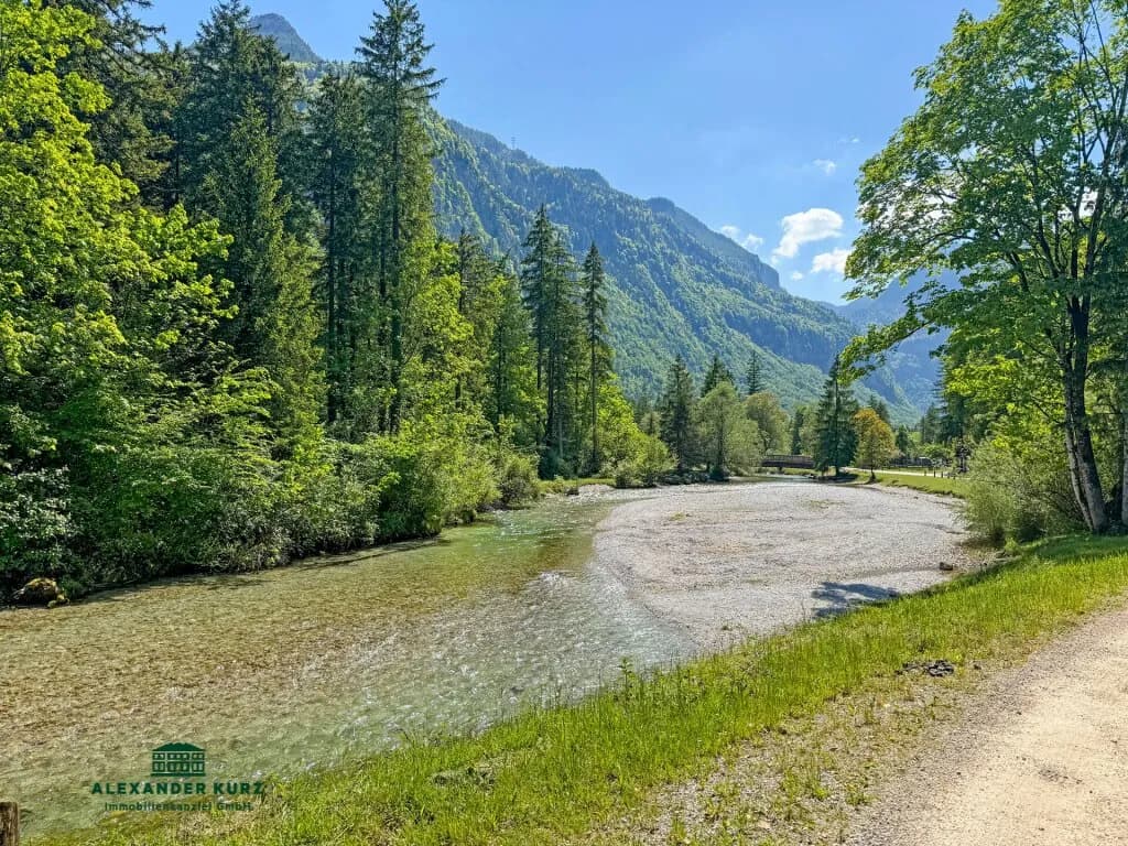 Grundstück kaufen in Hallein – 800 m², € 435.000 – Bild 2 von 2