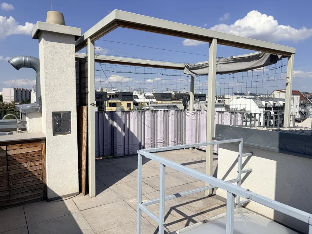 4-Zimmer-Wohnung mieten in Wien – 110 m², € 1.968