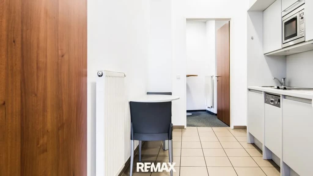 5-Zimmer-Gewerbeimmobilie mieten in Linz – 226 m², € 3.332 – Bild 6 von 10