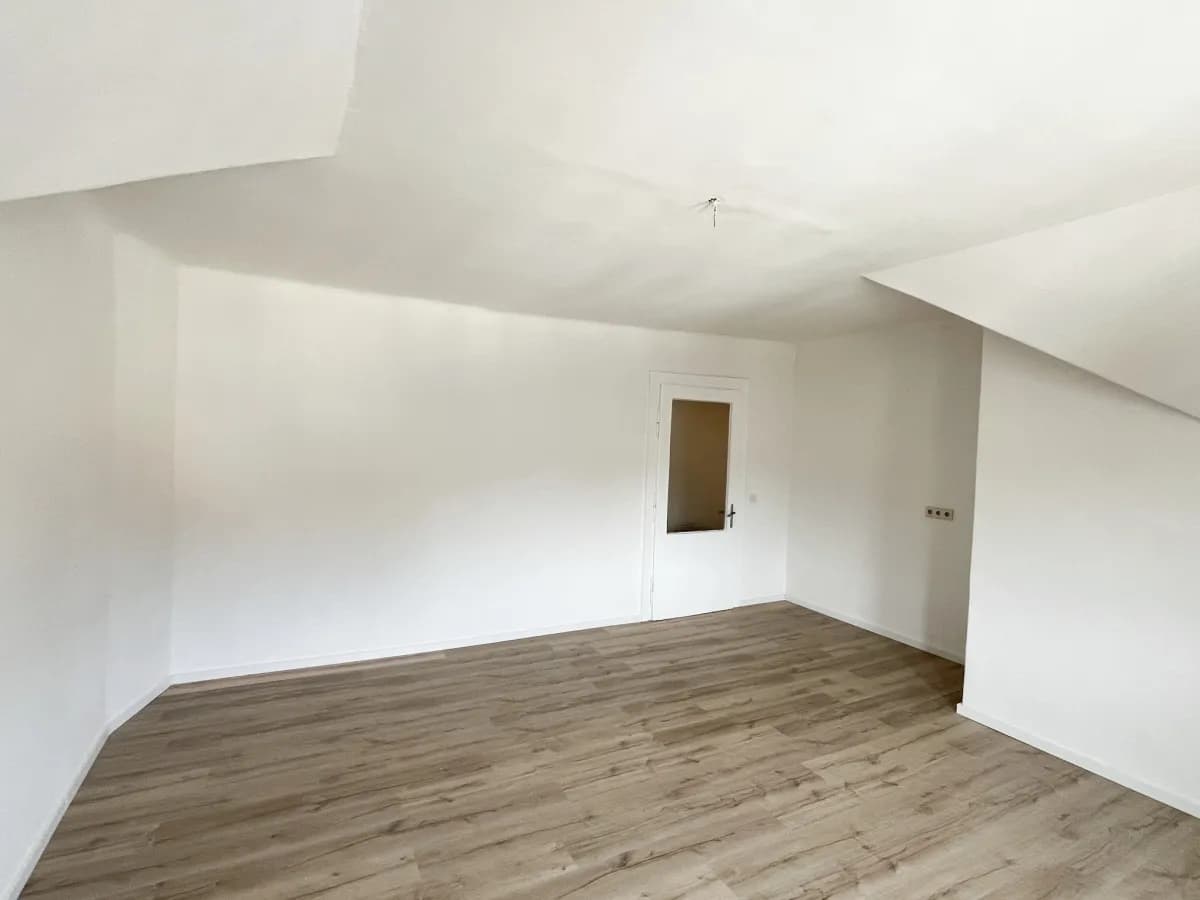 1-Zimmer-Wohnung mieten in Neunkirchen – 49 m², € 645 – Bild 11 von 17