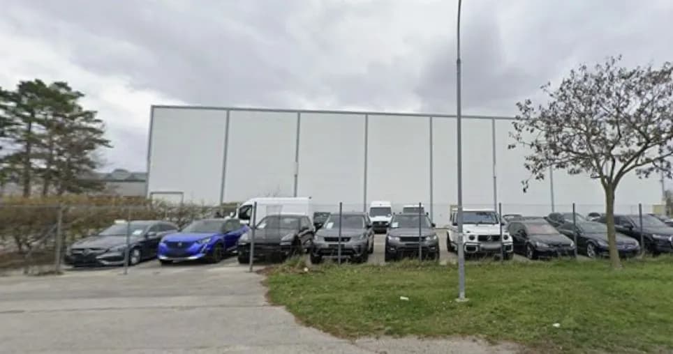 Gewerbeimmobilie mieten in Wiener Neustadt – 400 m², € 622