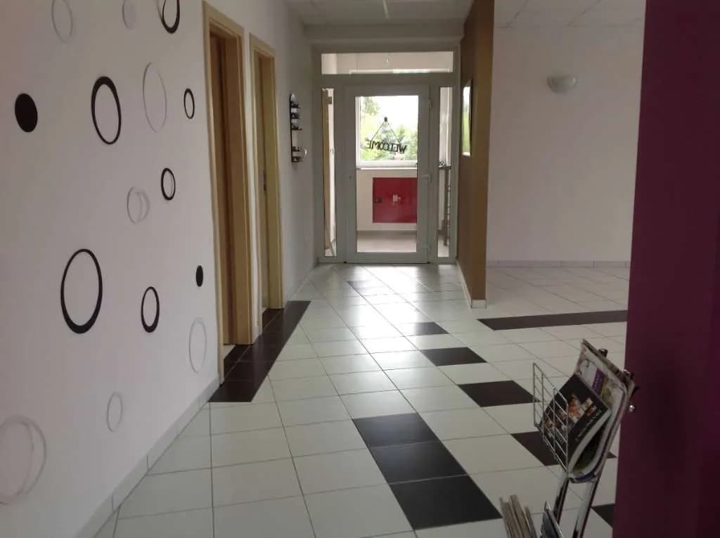 Gewerbeimmobilie kaufen in Österreich – 200 m², € 1.000 – Bild 4 von 16