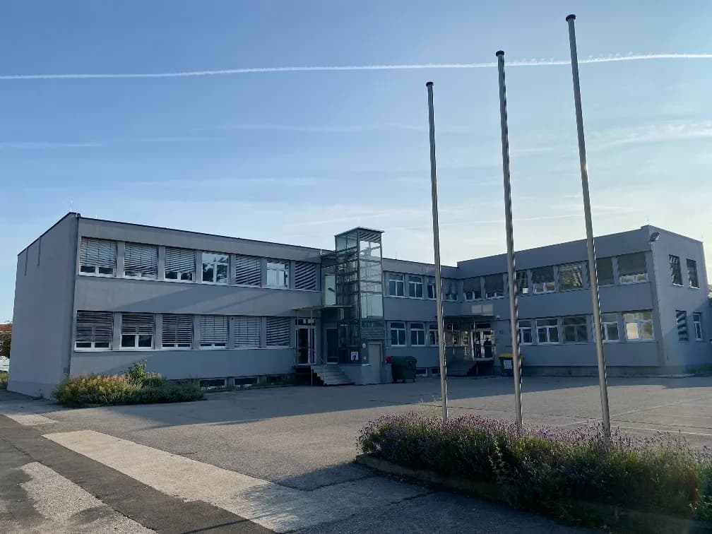 Immobilie mieten in Wiener Neustadt – 400 m², € 622 – Bild 7 von 7