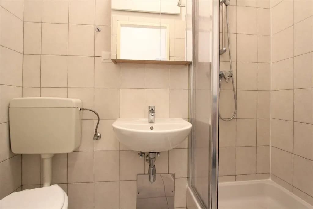 1-Zimmer-Wohnung mieten in Wien – 29 m², € 900 – Bild 8 von 8