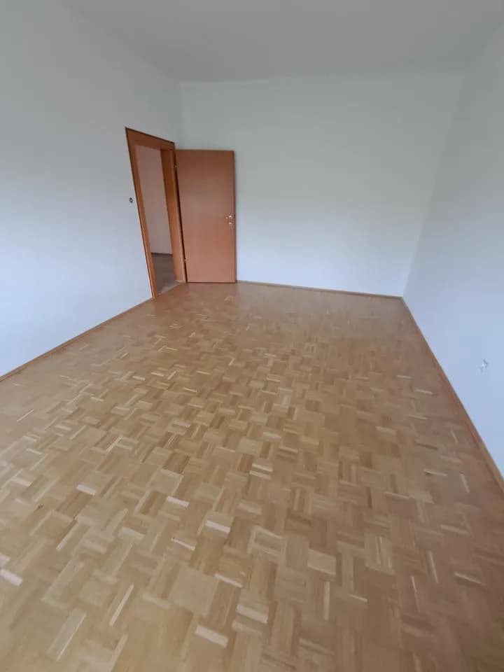 2-Zimmer-Wohnung mieten in Graz – 65,4 m², € 608 – Bild 3 von 7