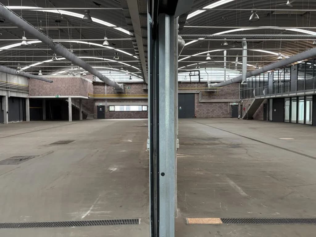 Immobilie mieten in Braunau am Inn – 1 586 m², € 4.631 – Bild 2 von 15