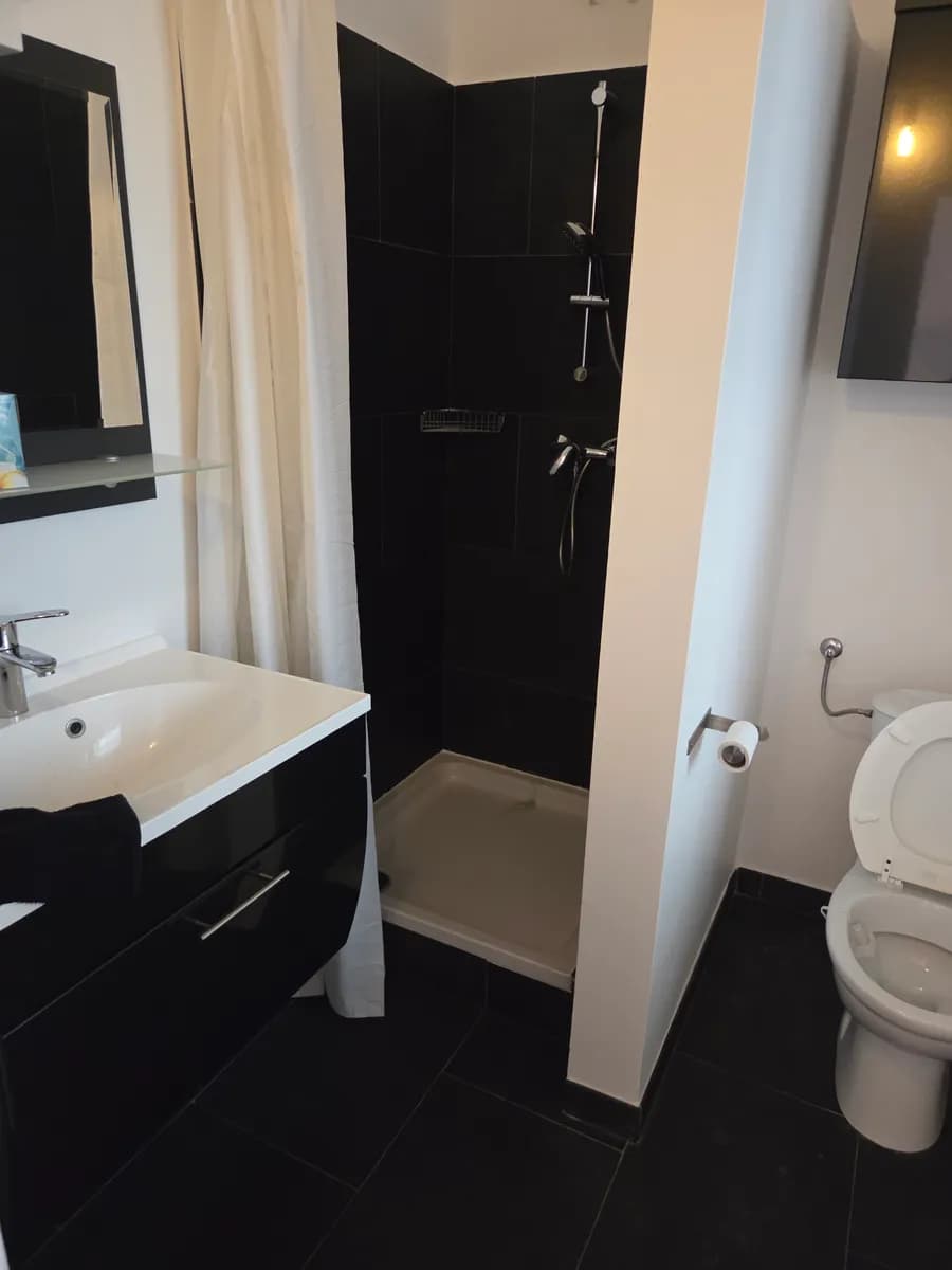 5-Zimmer-Wohnung mieten in Wien – 126 m², € 2.305 – Bild 14 von 16