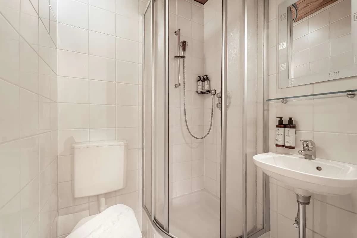 2-Zimmer-Wohnung mieten in Kitzbühel – 50,67 m², € 2.425 – Bild 4 von 6