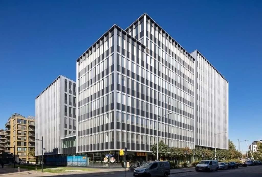 Gewerbeimmobilie mieten in Wien – 1 624 m², € 36.378