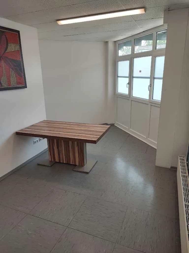 3-Zimmer-Gewerbeimmobilie mieten in Deutschlandsberg – 69 m², € 900 – Bild 2 von 8