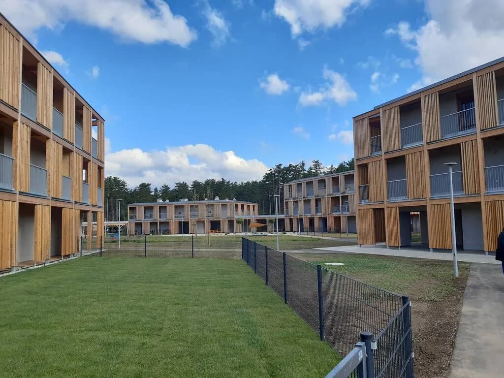 2-Zimmer-Wohnung mieten in Neunkirchen – 62 m², € 817 – Bild 4 von 5