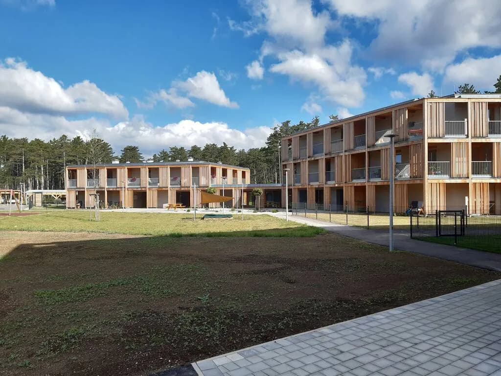 2-Zimmer-Wohnung mieten in Neunkirchen – 62 m², € 817 – Bild 5 von 5