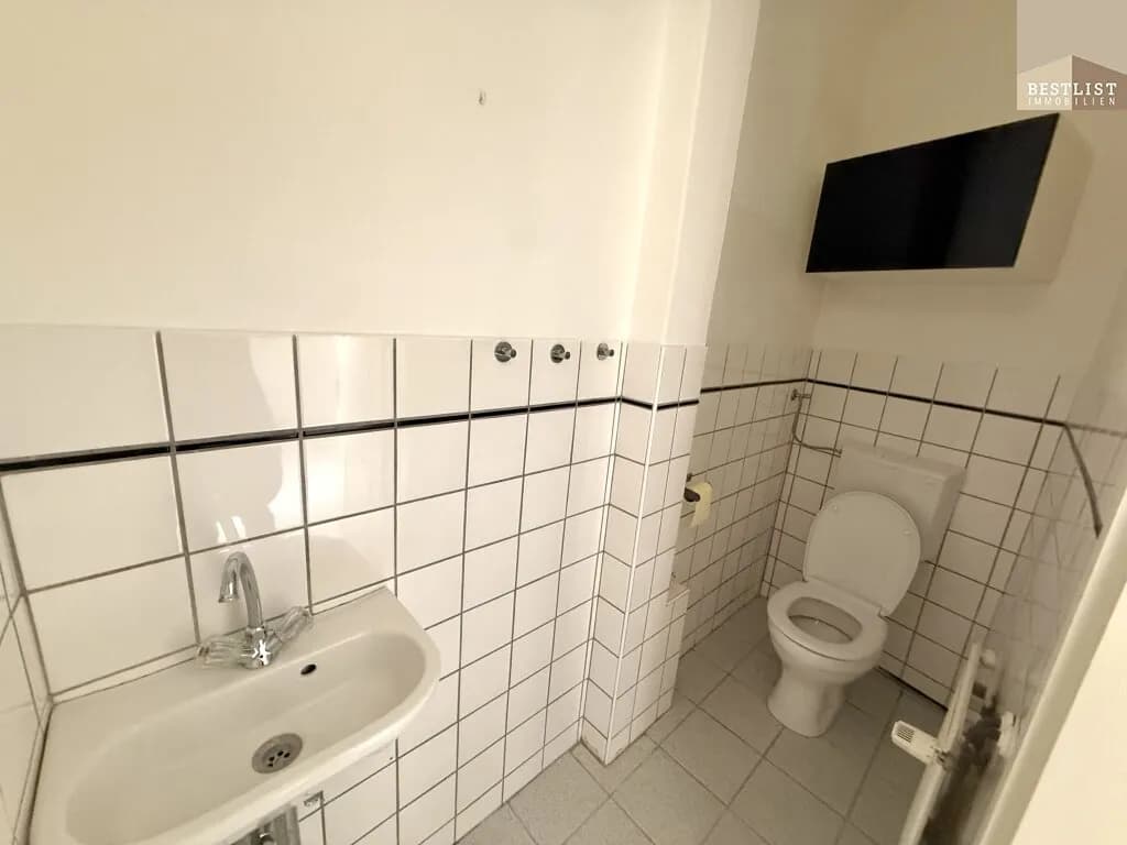 Gewerbeimmobilie mieten in Baden – 392 m², € 3.100 – Bild 16 von 32