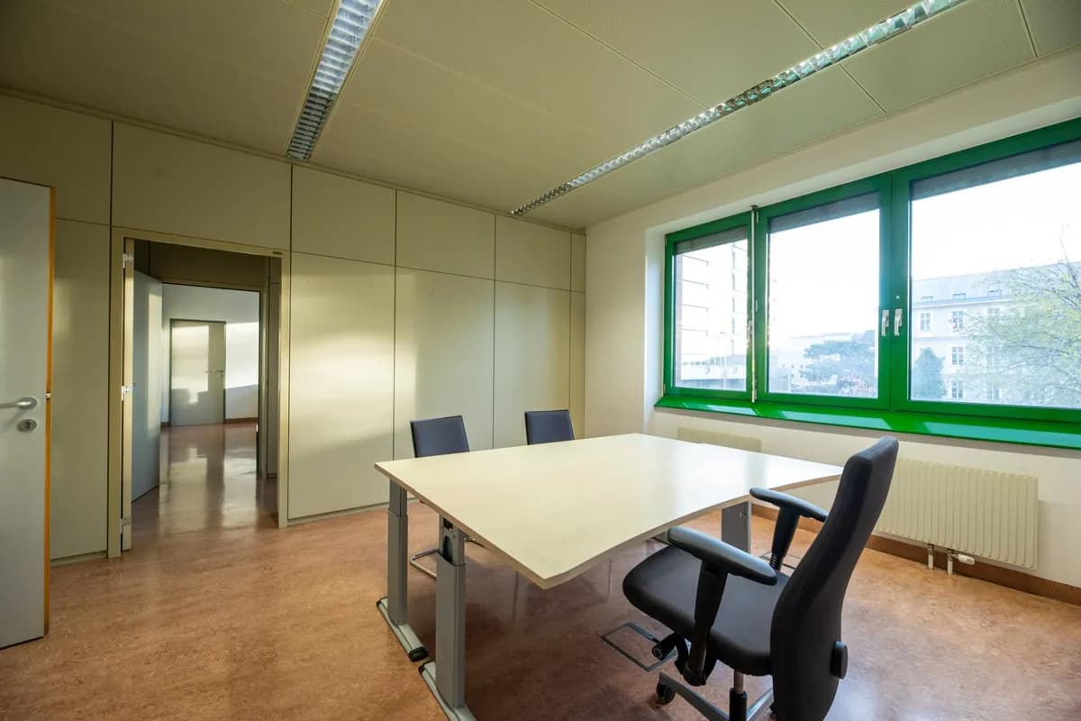 8-Zimmer-Gewerbeimmobilie mieten in Wien – 253 m², € 3.066 – Bild 5 von 5