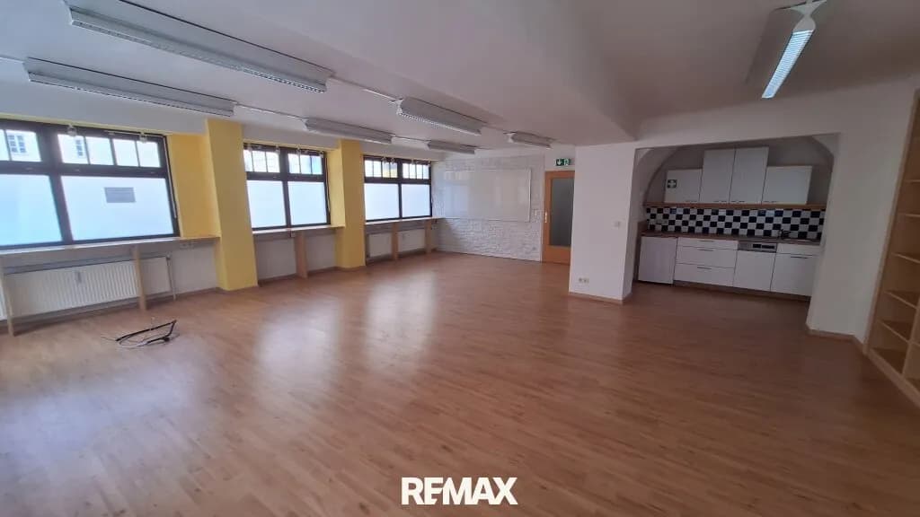 1-Zimmer-Gewerbeimmobilie mieten in Lilienfeld – 58 m², € 461 – Bild 5 von 9