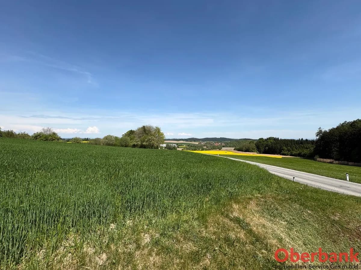 Grundstück kaufen in Vöcklabruck – 1 437 m², € 186.000 – Bild 2 von 3