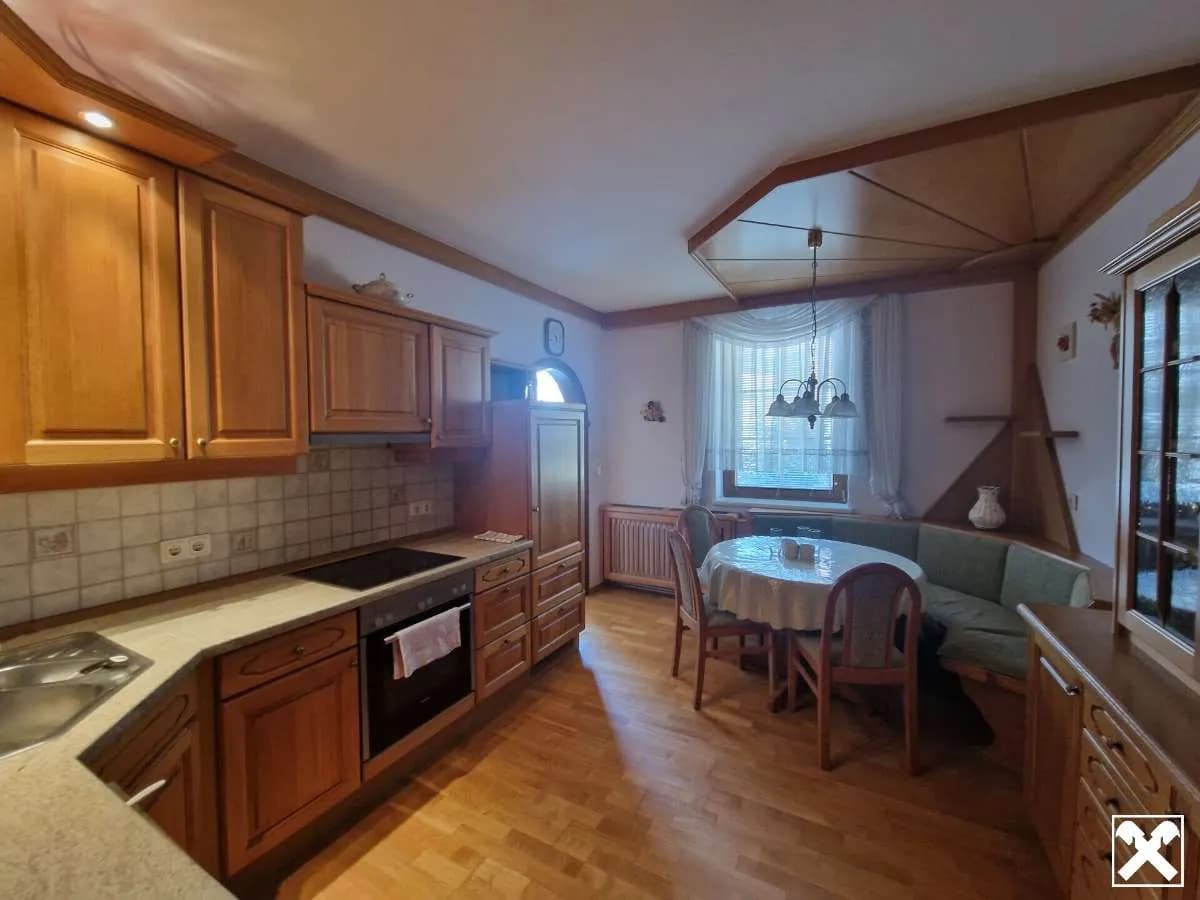 6-Zimmer-Haus kaufen in Hollabrunn – 178,5 m², € 295.000 – Bild 2 von 36