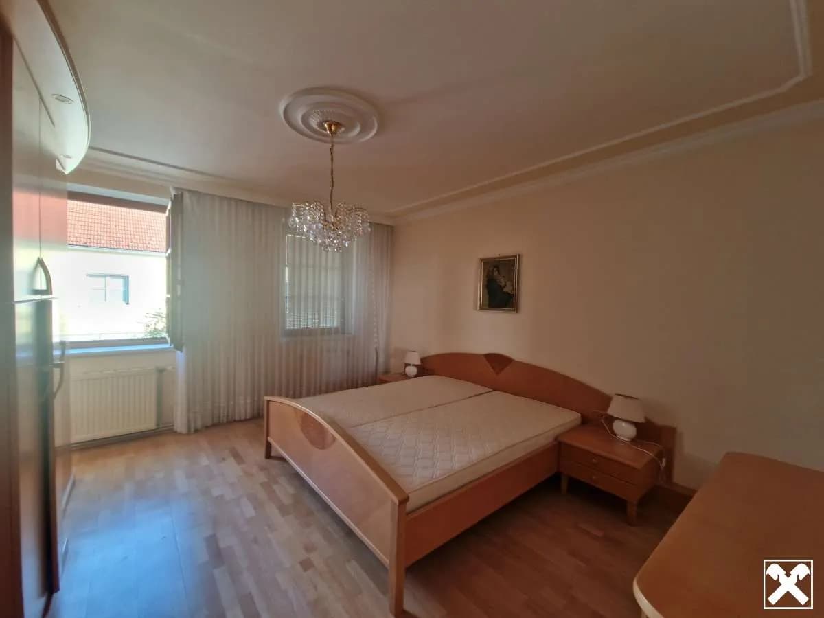 6-Zimmer-Haus kaufen in Hollabrunn – 178,5 m², € 295.000 – Bild 4 von 36