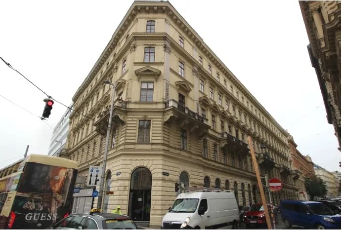 5-Zimmer-Wohnung kaufen in Wien – 216,36 m², € 826.000