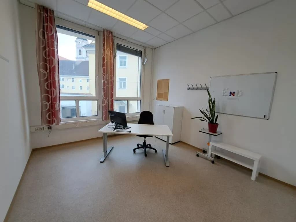 1-Zimmer-Gewerbeimmobilie mieten in Sankt Pölten – 17 m², € 320 – Bild 2 von 6
